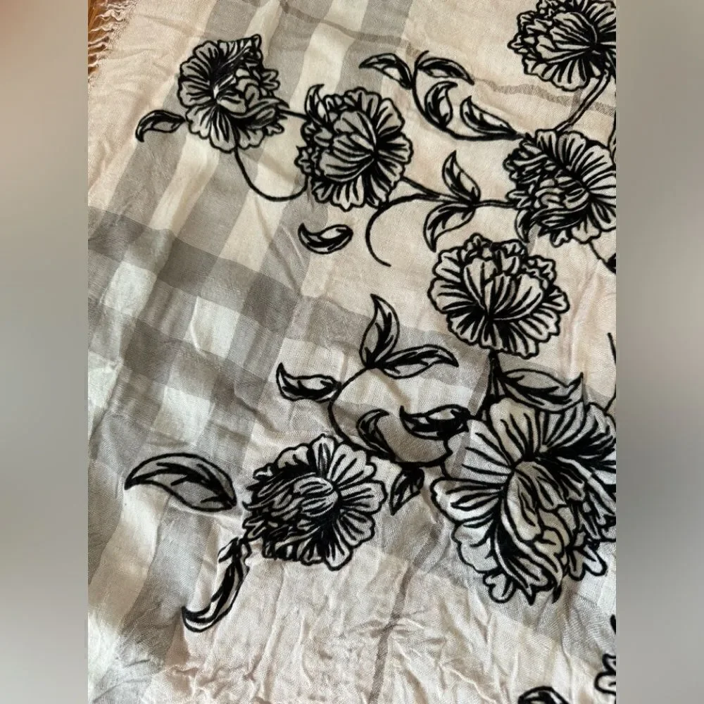 Leigh & Luca Scarf